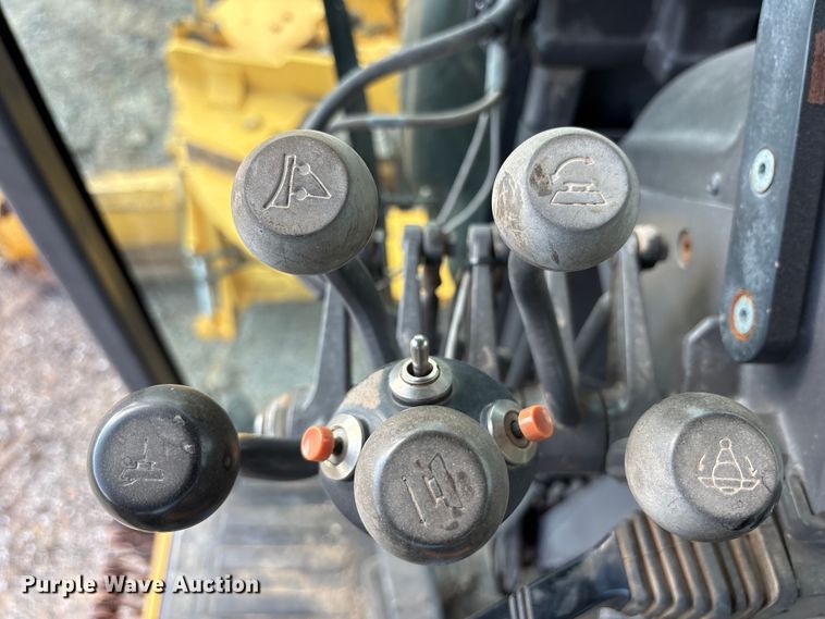 image for item EM0571 2007 Volvo G940 motor grader