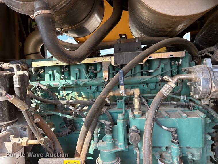 image for item EM0571 2007 Volvo G940 motor grader