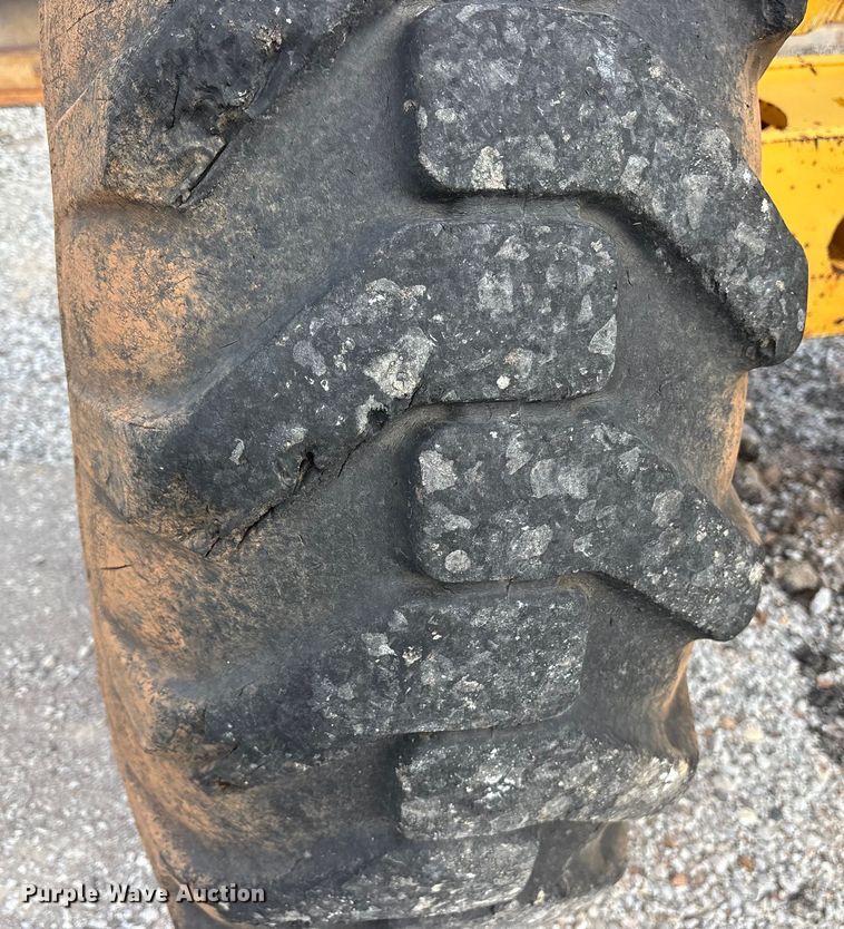 image for item EM0571 2007 Volvo G940 motor grader