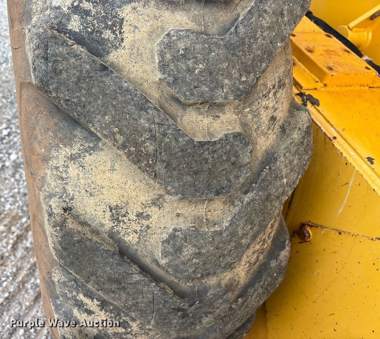 image for item EM0571 2007 Volvo G940 motor grader