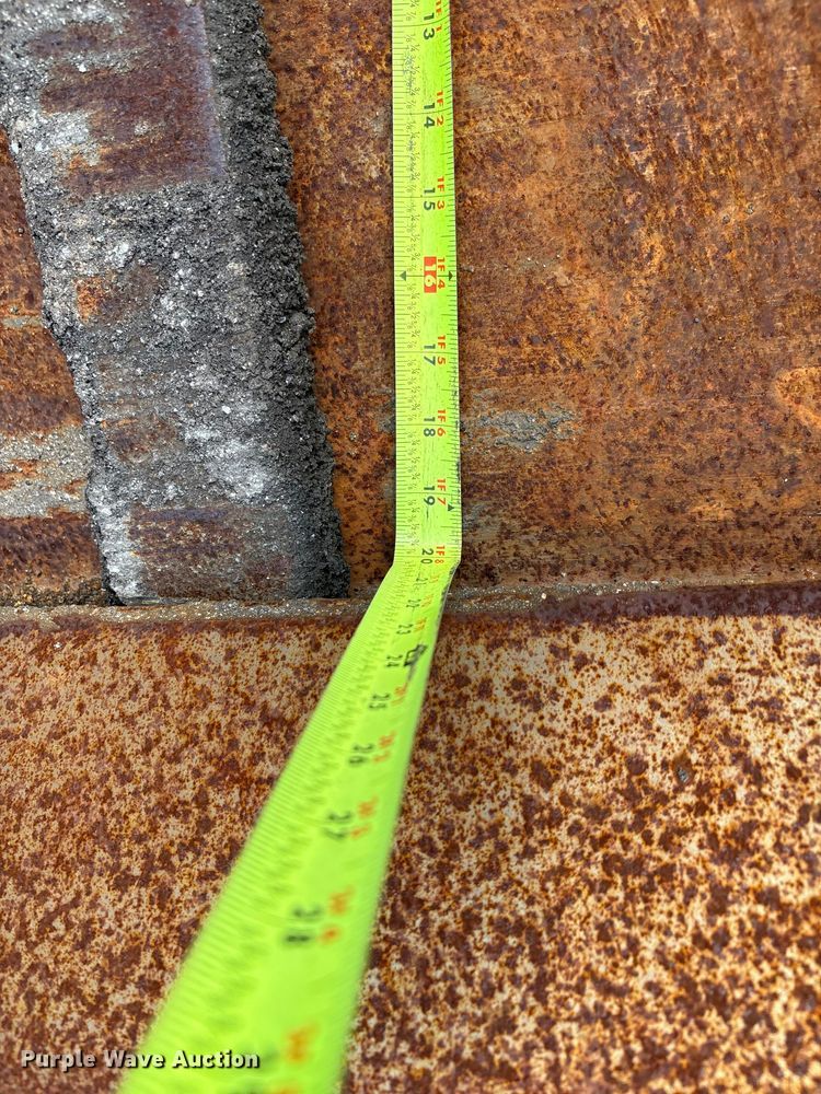 image for item EM0572 2019 Caterpillar AP 1055F paver