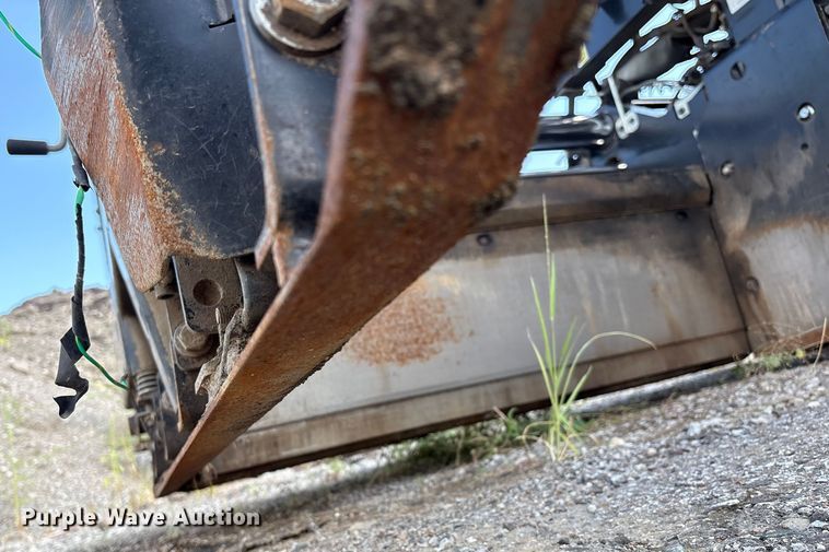 image for item EM0572 2019 Caterpillar AP 1055F paver