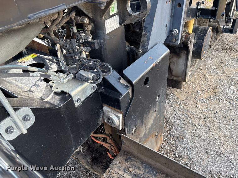 image for item EM0572 2019 Caterpillar AP 1055F paver