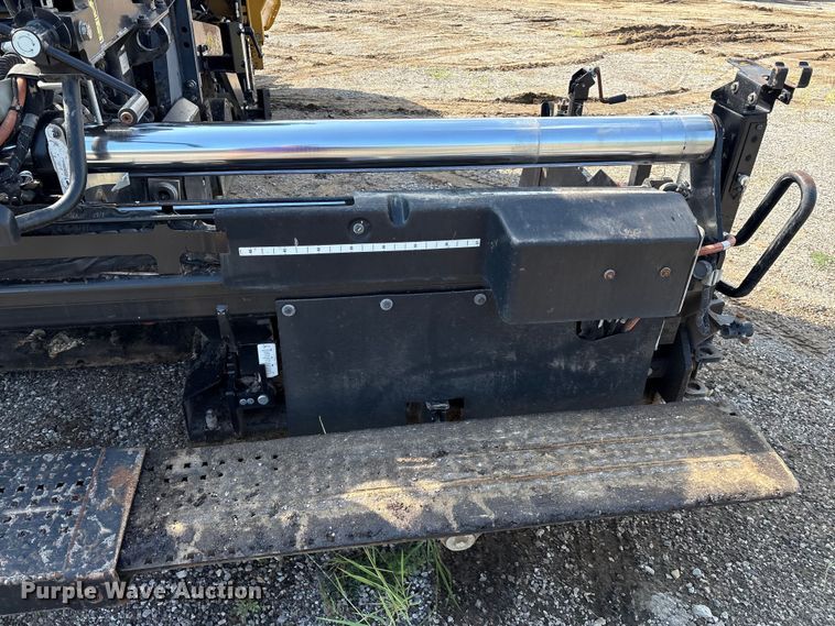 image for item EM0572 2019 Caterpillar AP 1055F paver