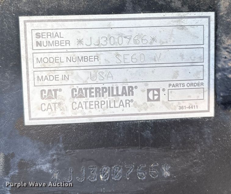 image for item EM0572 2019 Caterpillar AP 1055F paver