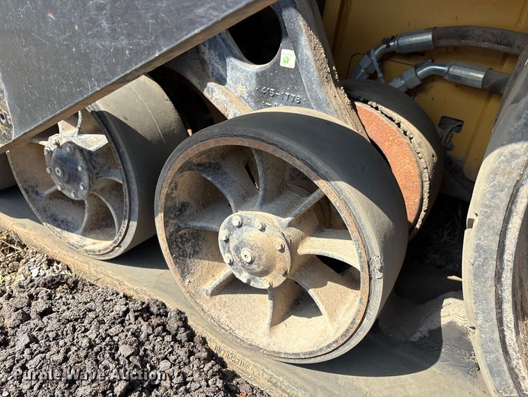 image for item EM0572 2019 Caterpillar AP 1055F paver