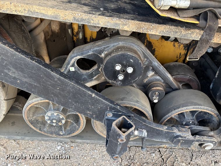 image for item EM0572 2019 Caterpillar AP 1055F paver