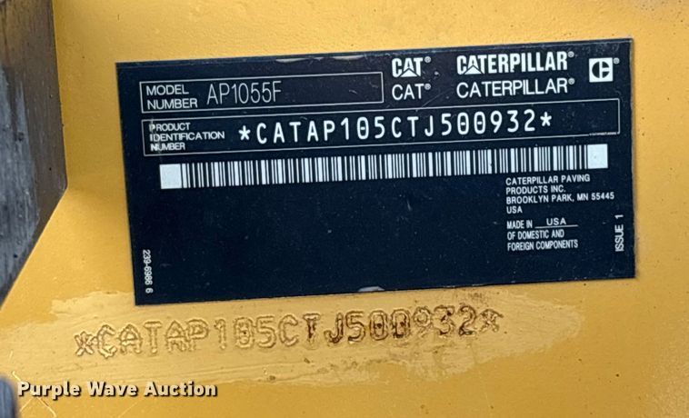 image for item EM0572 2019 Caterpillar AP 1055F paver