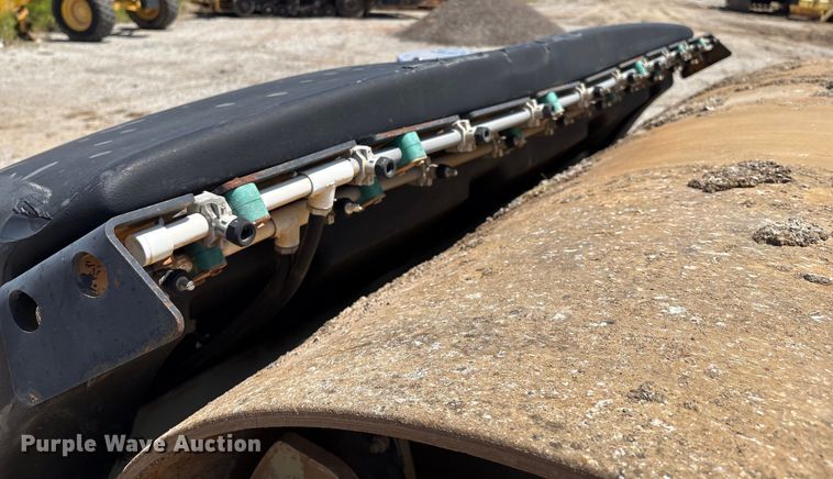 image for item EM0573 Ingersoll Rand DD118HF double drum vibratory roller