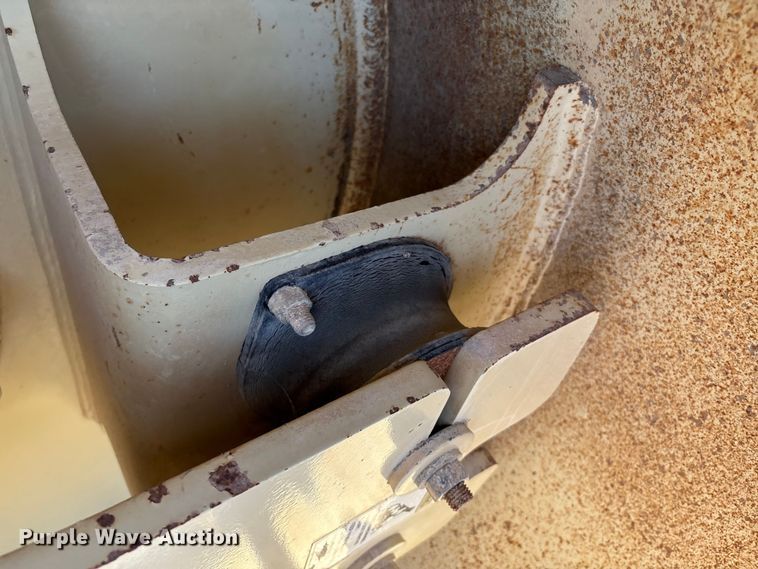 image for item EM0573 Ingersoll Rand DD118HF double drum vibratory roller