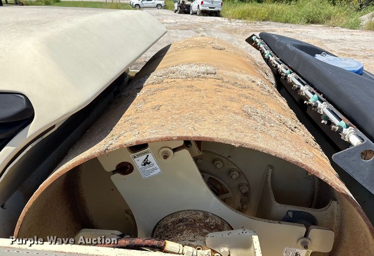 image for item EM0573 Ingersoll Rand DD118HF double drum vibratory roller