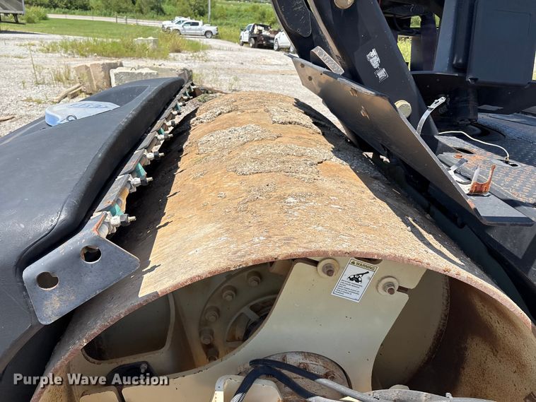 image for item EM0573 Ingersoll Rand DD118HF double drum vibratory roller