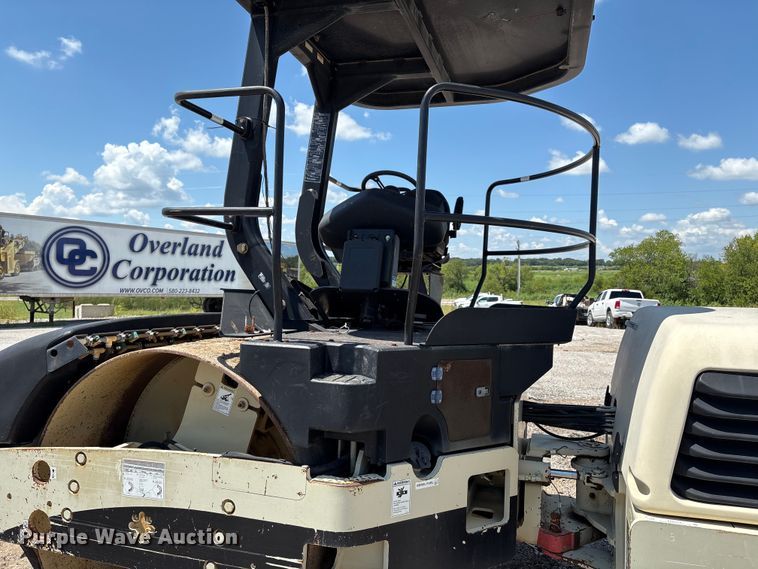 image for item EM0573 Ingersoll Rand DD118HF double drum vibratory roller