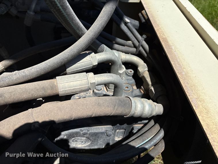 image for item EM0573 Ingersoll Rand DD118HF double drum vibratory roller