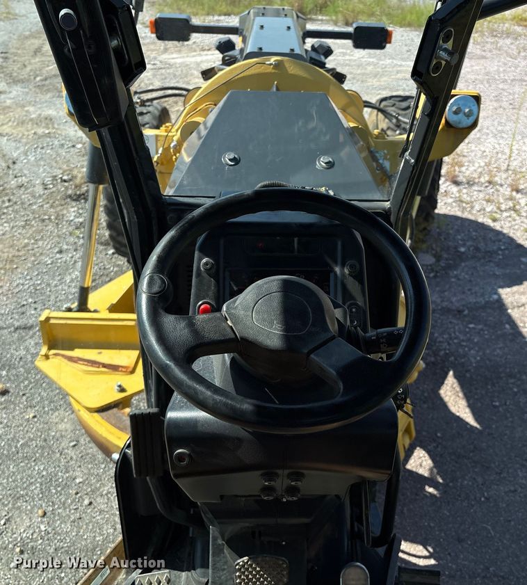 image for item EM0574 2019 Komatsu GD655-7 motor grader