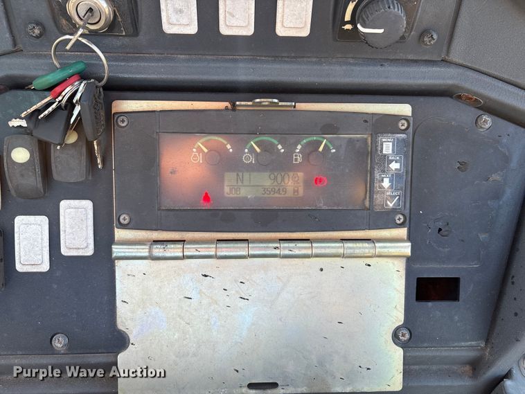 image for item EM0575 2009 John Deere 710J landscape tractor