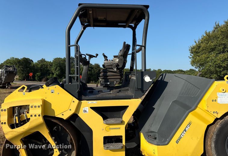 image for item EM0576 2016 Bomag BW151AC-5 combination roller