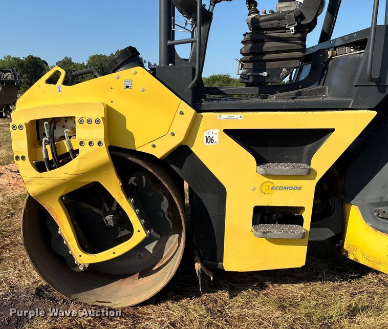 image for item EM0576 2016 Bomag BW151AC-5 combination roller
