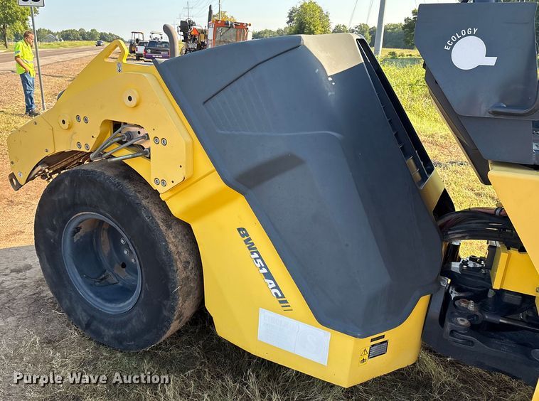 image for item EM0576 2016 Bomag BW151AC-5 combination roller
