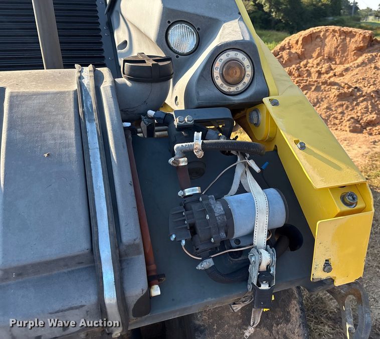 image for item EM0576 2016 Bomag BW151AC-5 combination roller