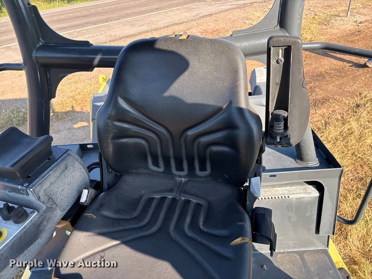 image for item EM0576 2016 Bomag BW151AC-5 combination roller