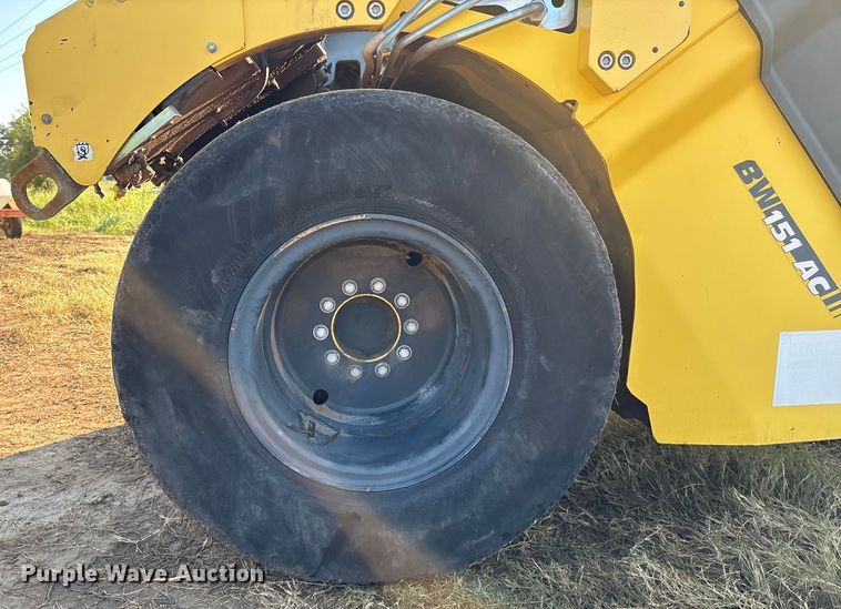 image for item EM0576 2016 Bomag BW151AC-5 combination roller