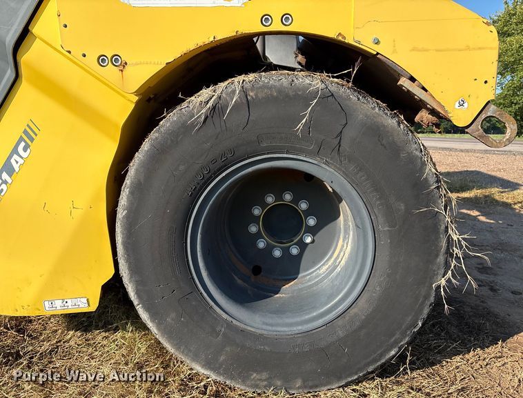 image for item EM0576 2016 Bomag BW151AC-5 combination roller