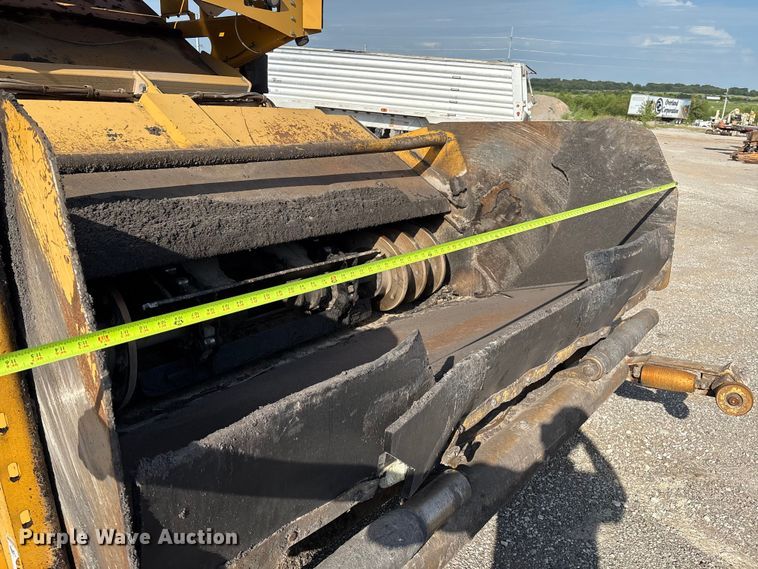 image for item EM0577 Weiler E1250B material transfer vehicle