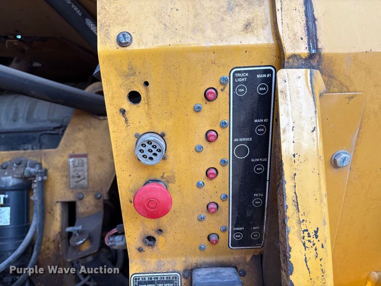 image for item EM0577 Weiler E1250B material transfer vehicle