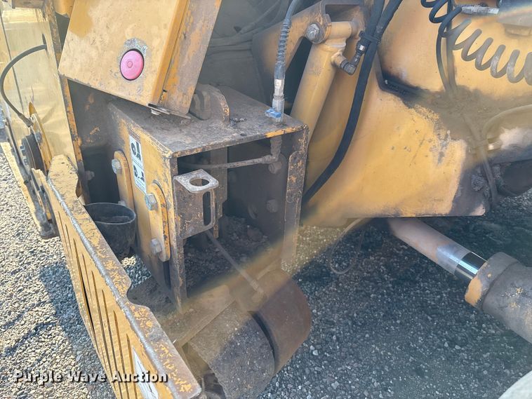 image for item EM0577 Weiler E1250B material transfer vehicle