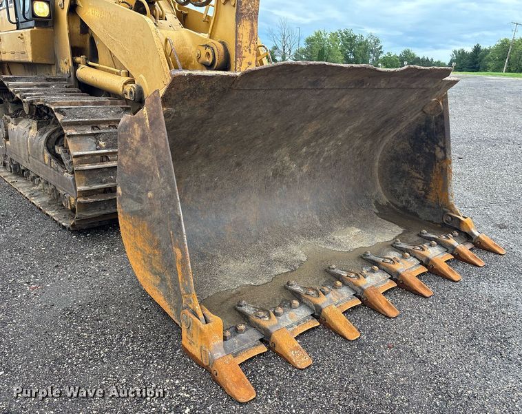image for item EM2205 2004 Caterpillar  963C track loader