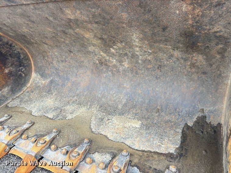 image for item EM2205 2004 Caterpillar  963C track loader