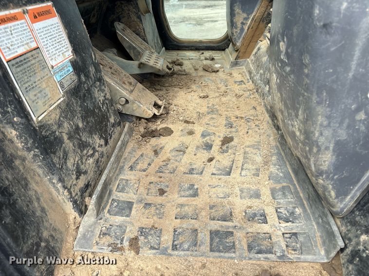 image for item EM2205 2004 Caterpillar  963C track loader