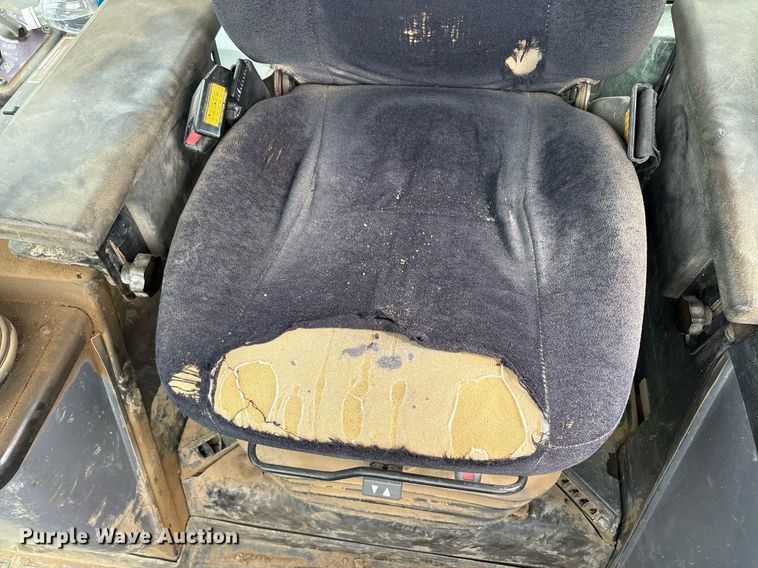 image for item EM2205 2004 Caterpillar  963C track loader