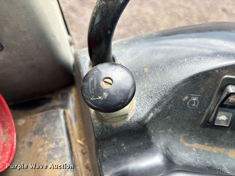 image for item EM2205 2004 Caterpillar  963C track loader