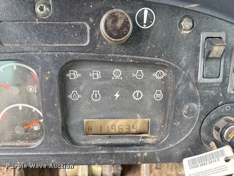 image for item EM2205 2004 Caterpillar  963C track loader