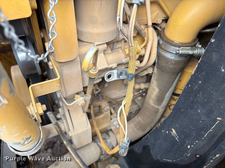 image for item EM2205 2004 Caterpillar  963C track loader