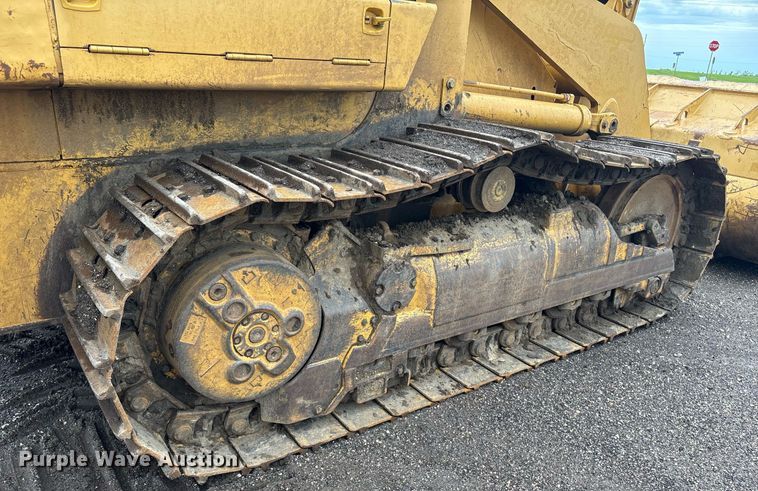image for item EM2205 2004 Caterpillar  963C track loader