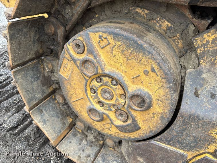 image for item EM2205 2004 Caterpillar  963C track loader