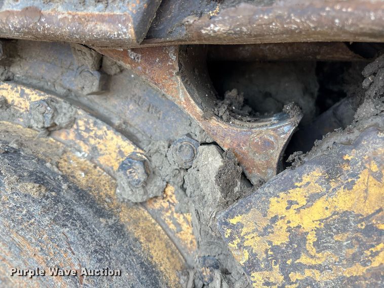 image for item EM2205 2004 Caterpillar  963C track loader