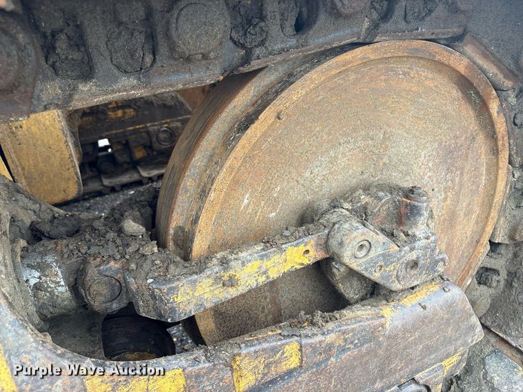 image for item EM2205 2004 Caterpillar  963C track loader