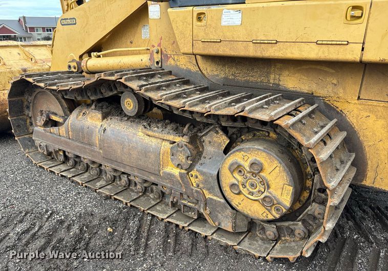 image for item EM2205 2004 Caterpillar  963C track loader