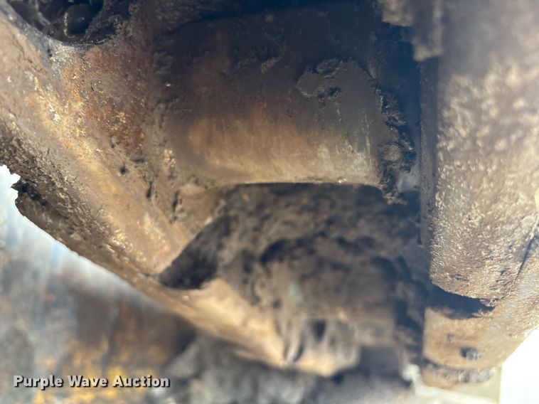 image for item EM2205 2004 Caterpillar  963C track loader