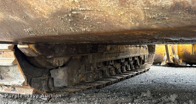 image for item EM2205 2004 Caterpillar  963C track loader