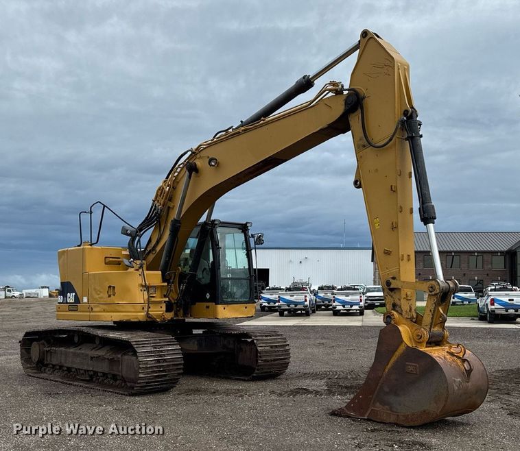EXCAVADORA 2014 CATERPILLAR 328DLCR