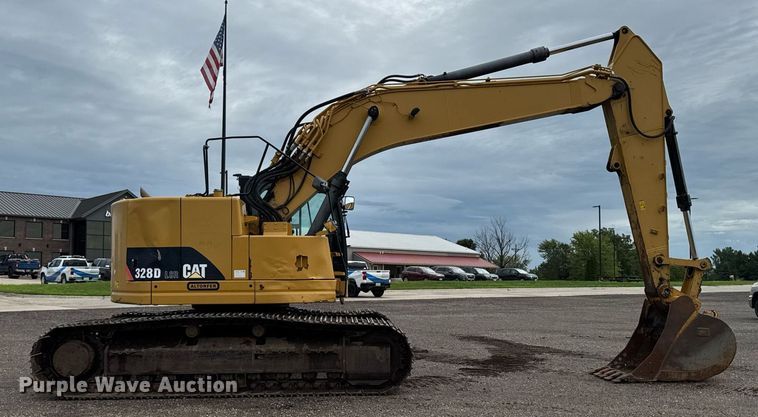 EXCAVADORA 2014 CATERPILLAR 328DLCR
