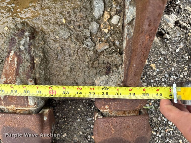 image for item EM2209 2014 Caterpillar 328D LCR excavator