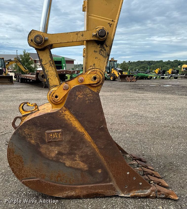 image for item EM2209 2014 Caterpillar 328D LCR excavator