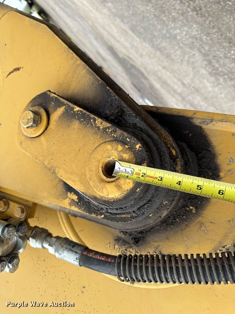 image for item EM2209 2014 Caterpillar 328D LCR excavator