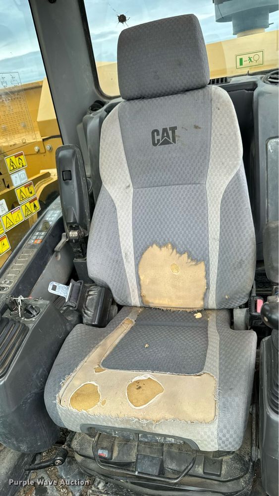 image for item EM2209 2014 Caterpillar 328D LCR excavator